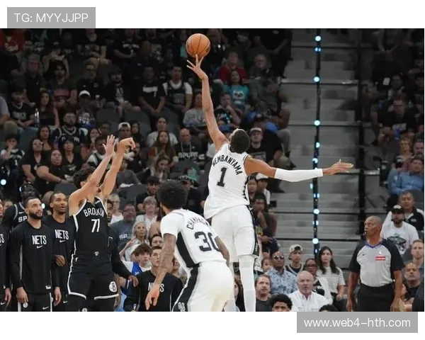 文班亚马5盖帽统治禁区，马刺主场五战全胜