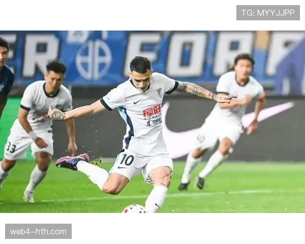 武汉三镇2-0浙江队，成功将负分清零并转正为2个积分